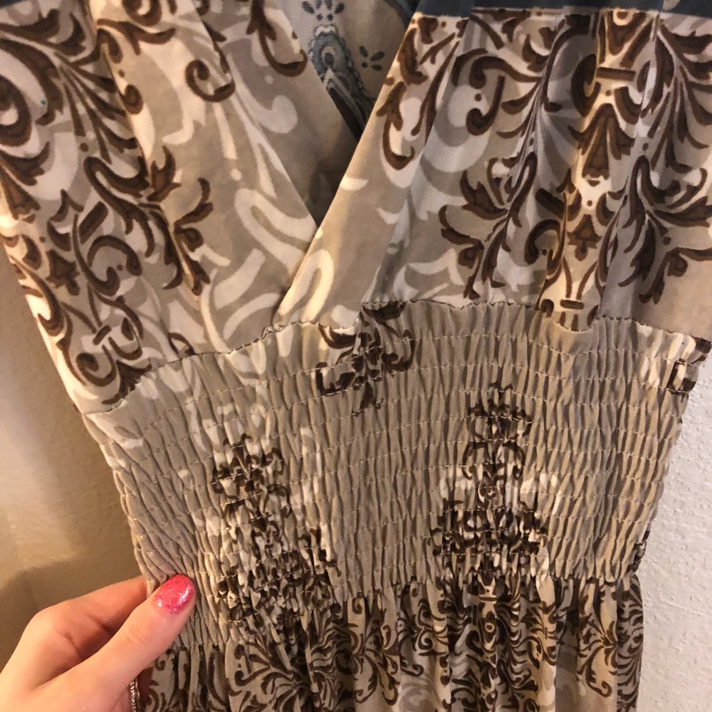 The most amazing maxi dress ๐๐ - Picture 4 of 4